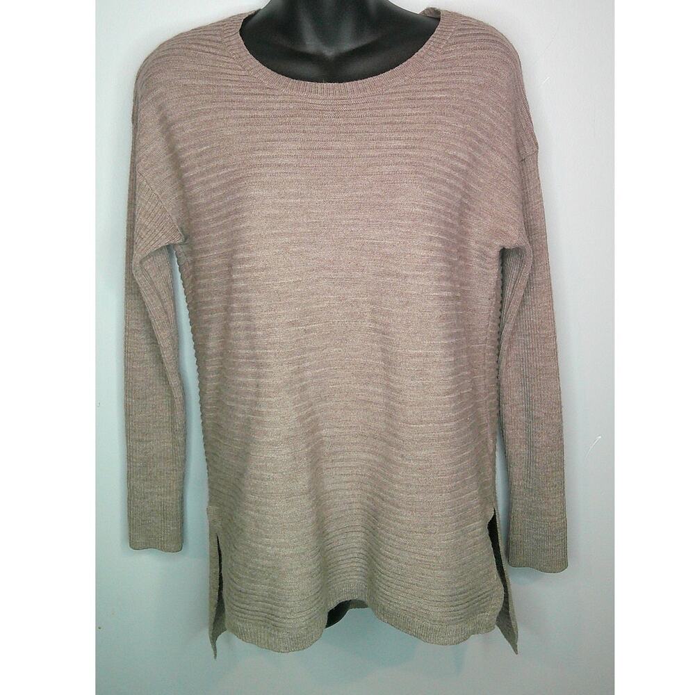 Tahari Women's M Long Sleeve Taupe Lightweight Sweater with Buttons Down Back